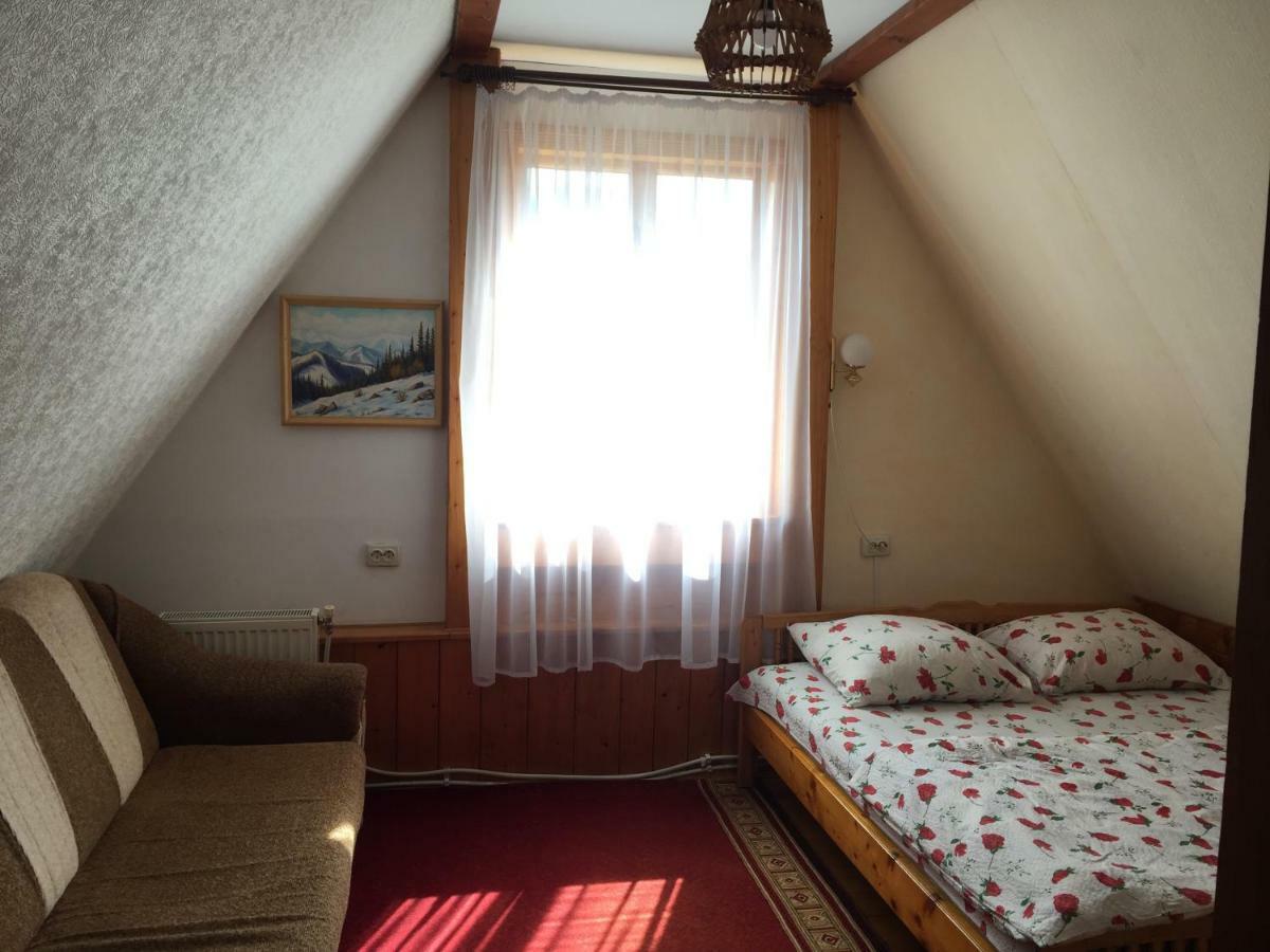 Sadyba Girske Povitria Jaremče Exteriér fotografie
